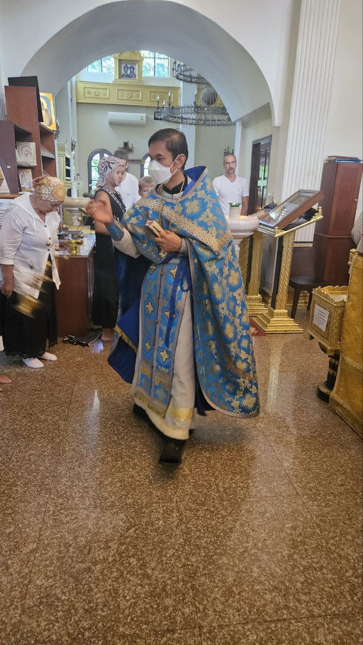 Божественная Литургия в честь праздника Рождества Пресвятой Богородицы